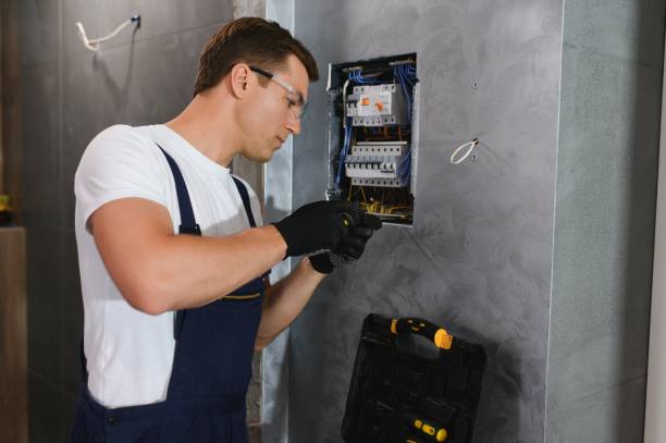 Best Electrician Near Me  in South Bradenton, FL